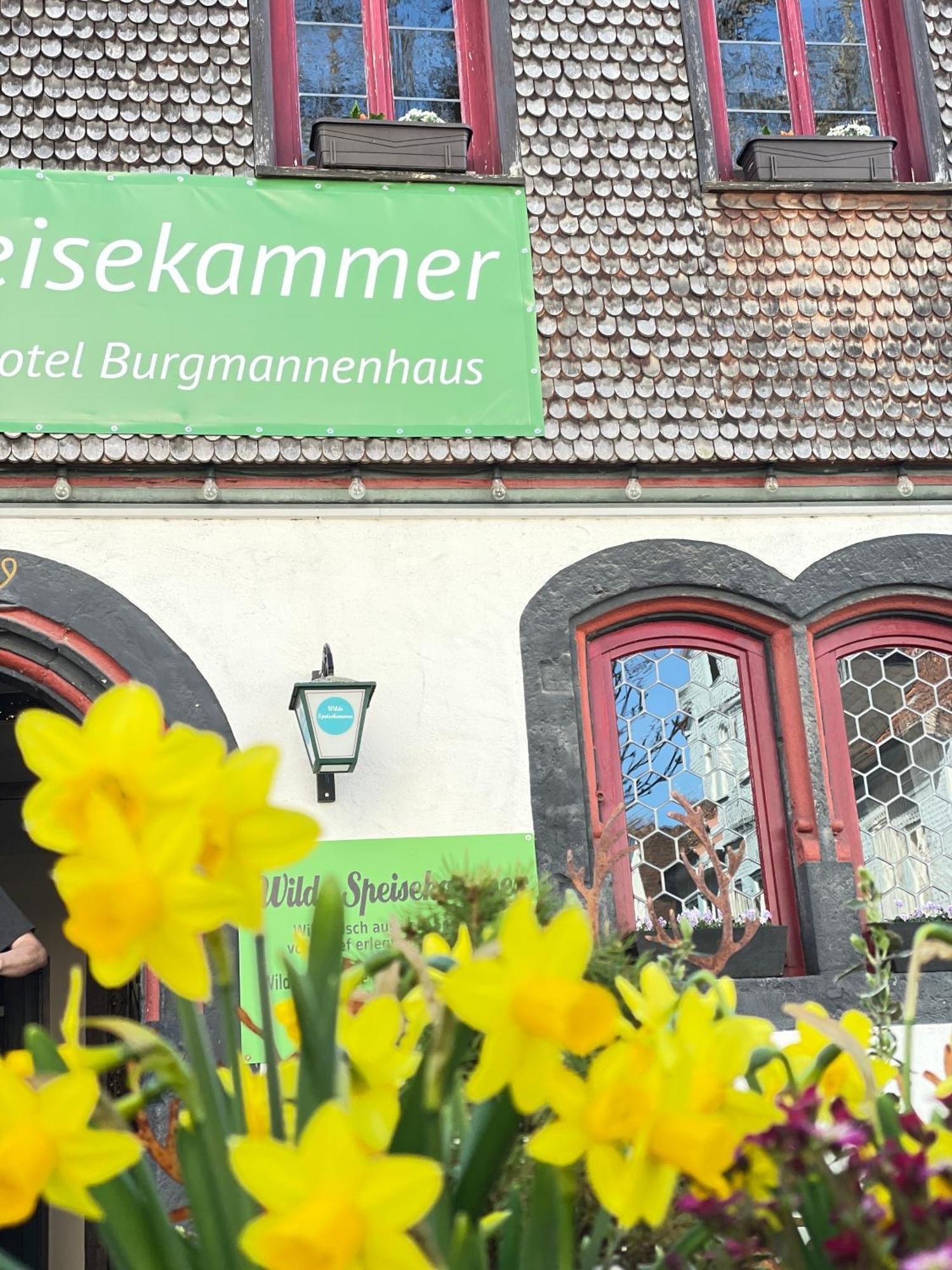 Burgmannenhaus Hotel Steinau an der Strasse ภายนอก รูปภาพ